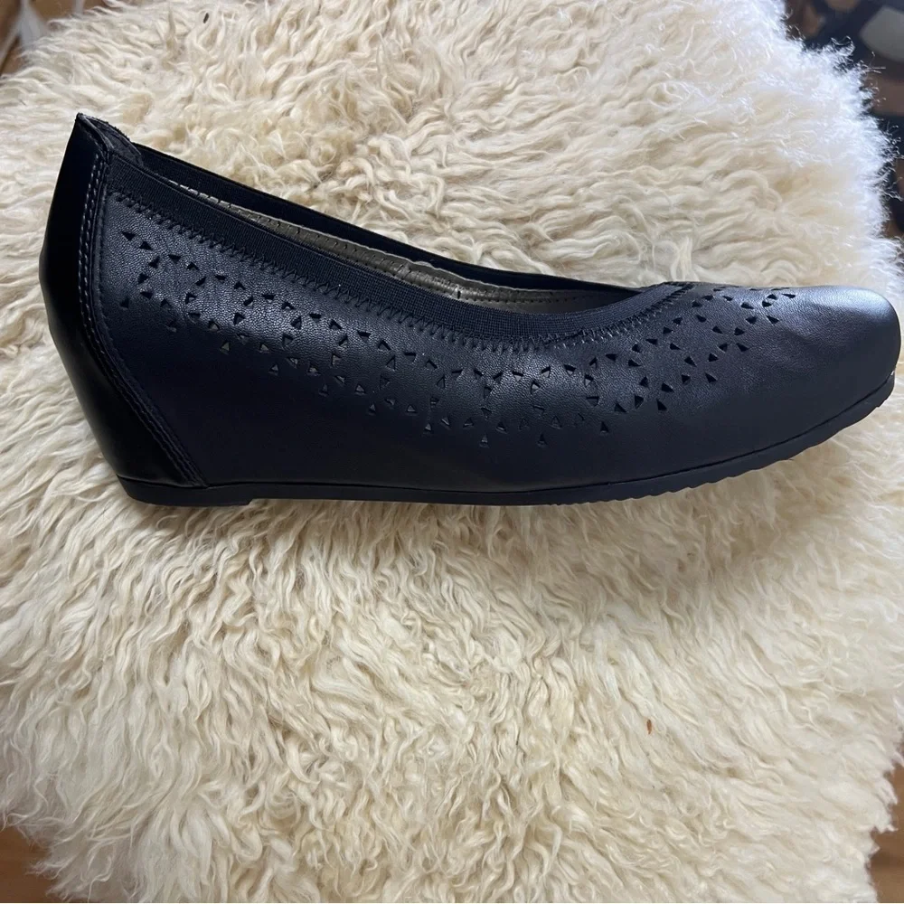 RIEKER ANTISTRESS Black Wedge Slip-on Shoes with Laser Cut Design. Size 39